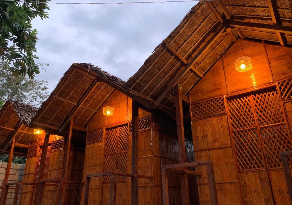 Daanbantayan House | Suba Beach Nipa Huts