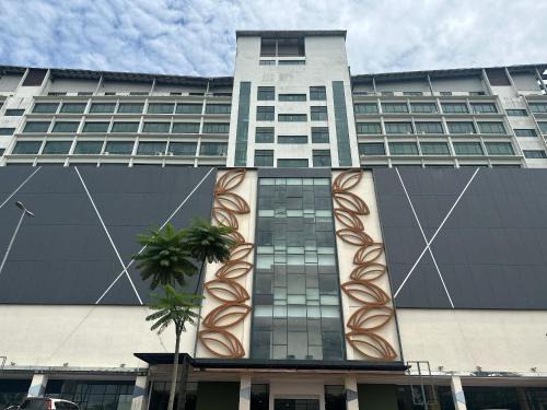 Kota Samarahan Apartment | SUMMER SUITES APARTMENT-The Summer Shopping Mall
