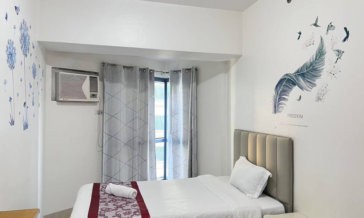 Manila Apartment | Sunset Bay Residence