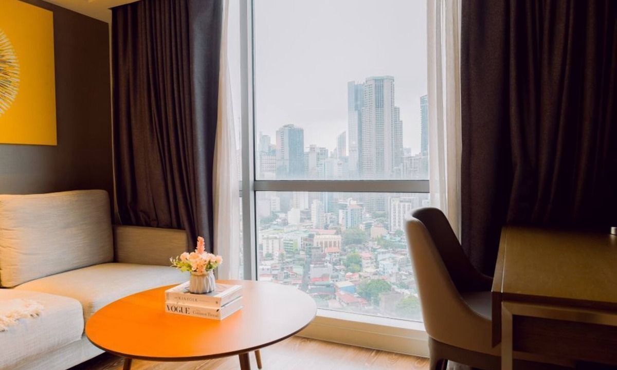 Makati Apartment | Sunset Serenity King Suite