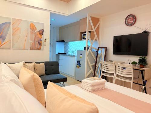 North Reclamation Area Apartment | Sunvida Tower Across SM Cebu CITY VIEW