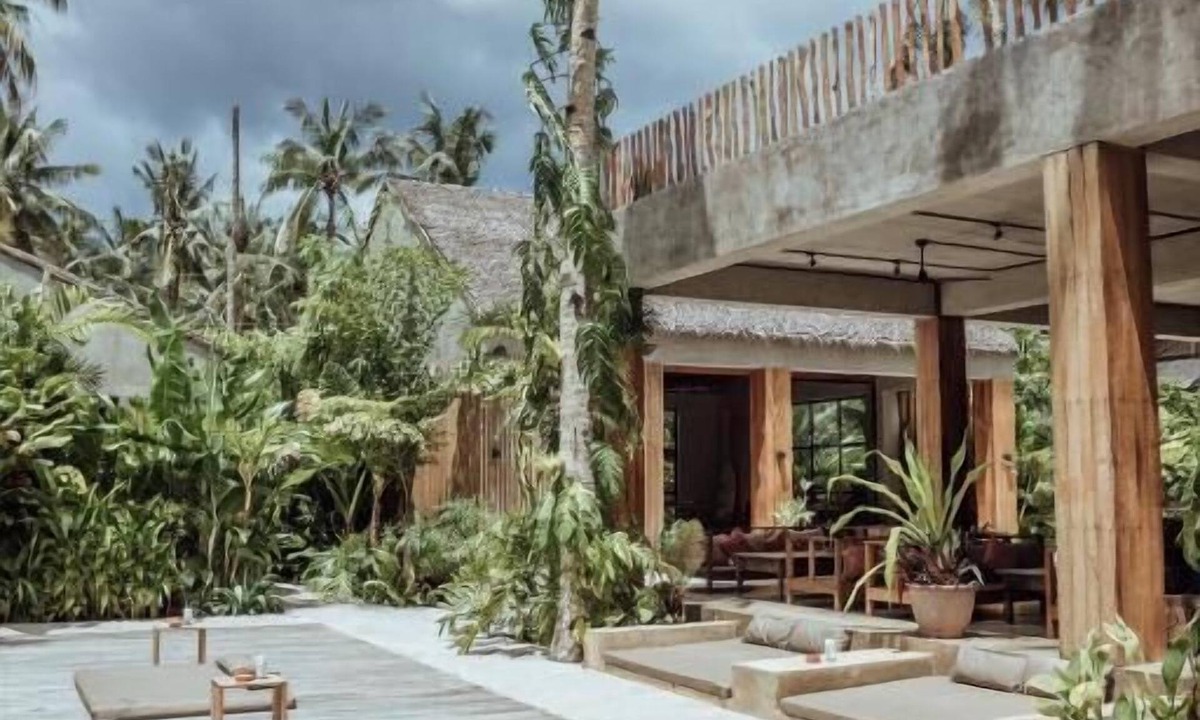 Catangnan Hotel | Surfing Temple Boutique Hotel