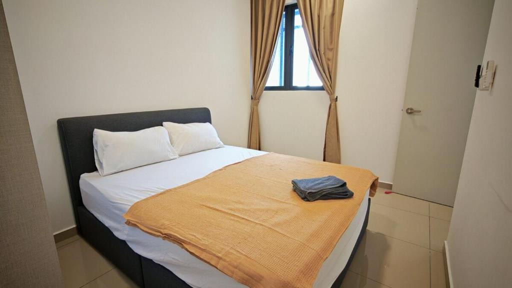 Puchong House | Suria Garden Double Room - Toilet Shared