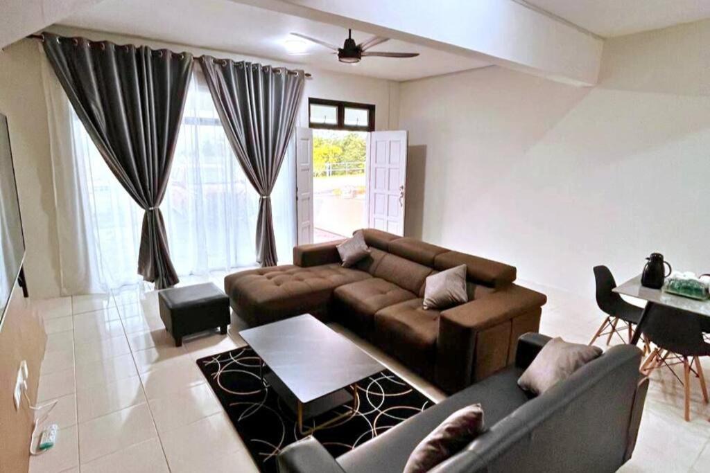Pulau Sebang House | Suria Villa @ 5 mins A'famosa Resort