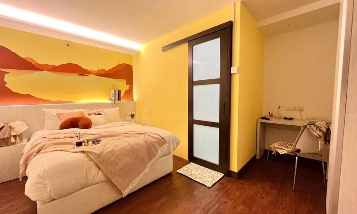 Kuarters Kampung Pandan Hotel | Swing & Pillows at KL Cheras Maluri 2