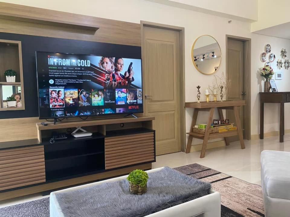 Laurel Apartment | Tagaytay Twinlakes Elegant 2-Bedroom with view