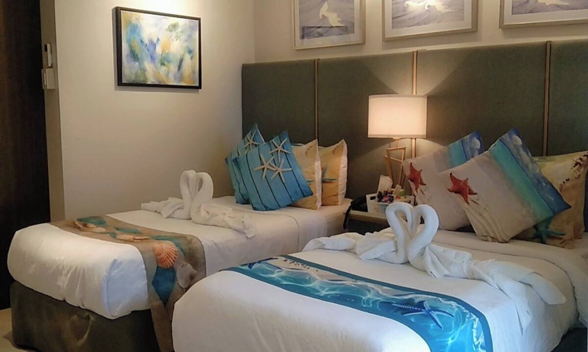 Maribago Condo | Tambuli Seaside Resort - Starfish Sanctuary 2 Twin Bed C14M