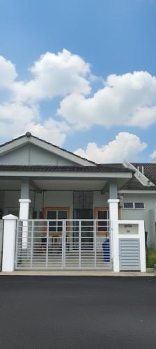Jengka House | Tamu Homestay Jengka