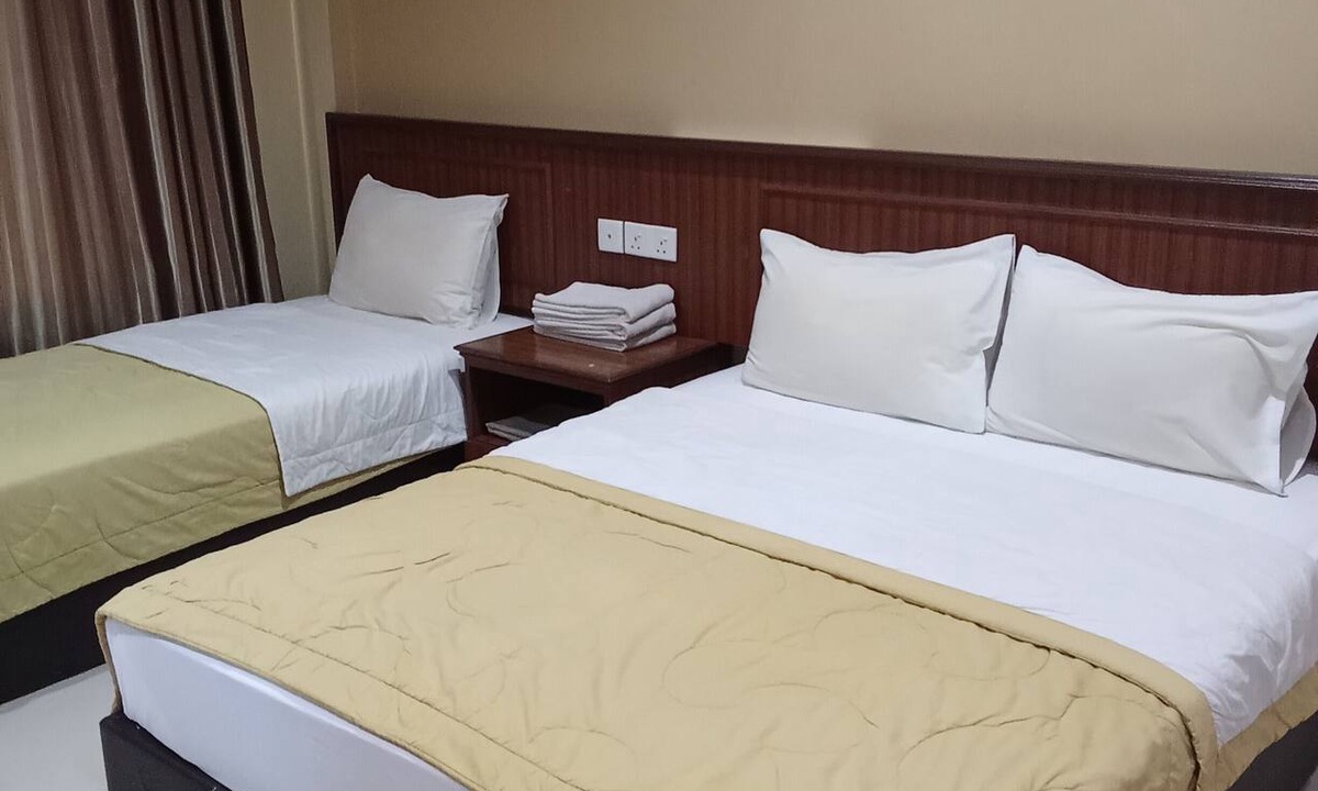 Kampung Telaga Nibong Hotel | Tanjong Inn by StayZy