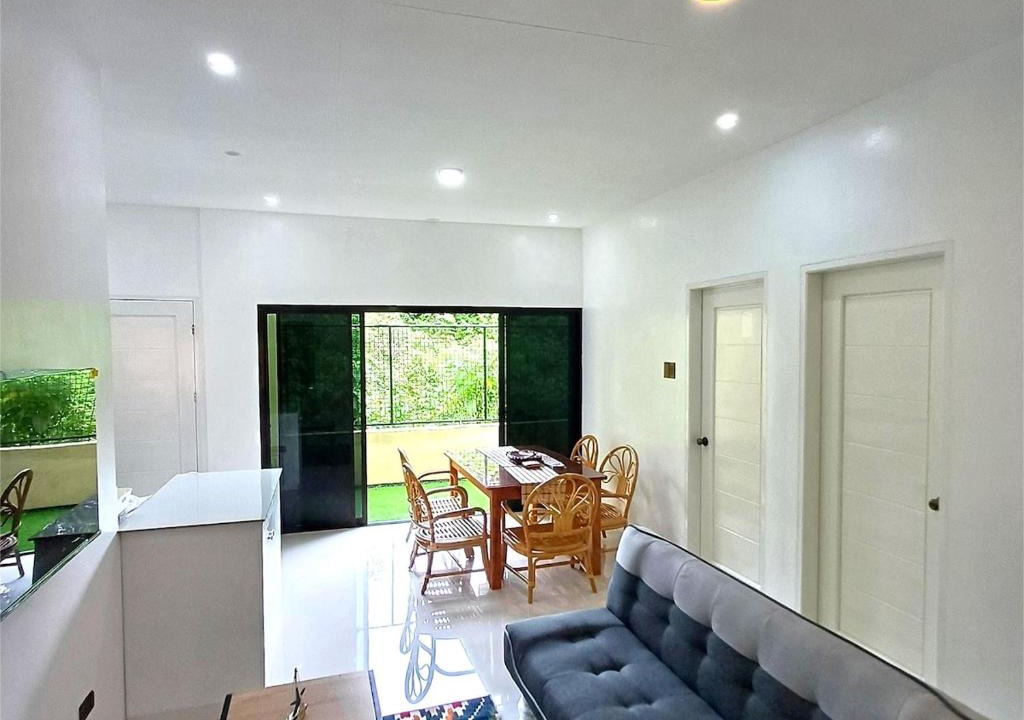 Dauis Villa | Teo and Nicko Budget Villa