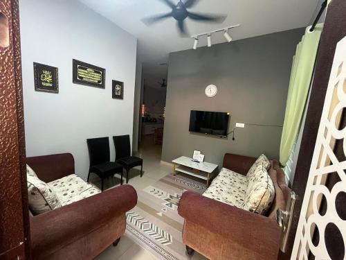 Kampung Bukit Merbah House | Teratak TokAbah Muslm Only