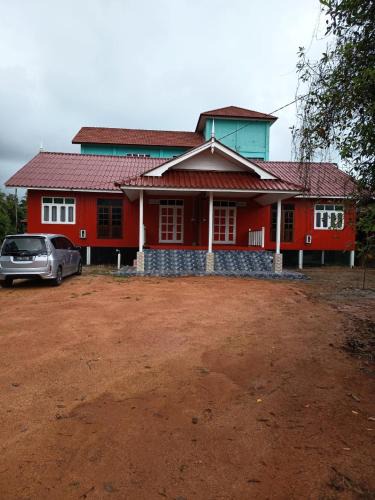 Kampung Pengkalan Maras House | Teratak Warisan Puteh