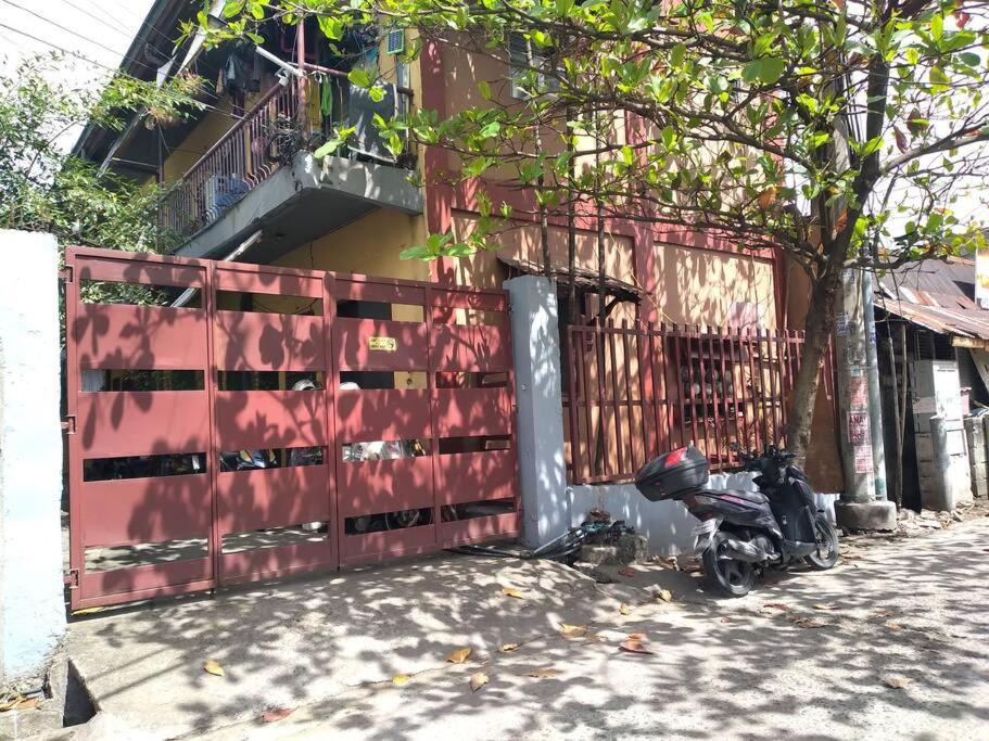 Taytay Apartment | TerisitaPlace - DriveBy RestStop