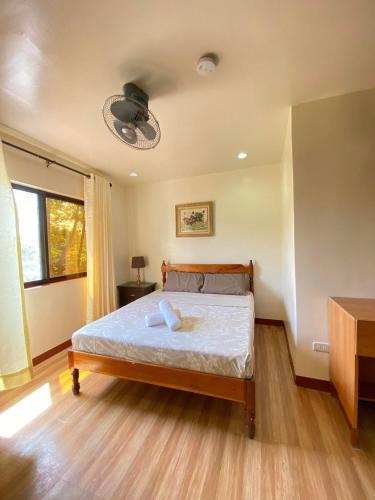 San Pedro House | Tessie's Home Stay Bed & Breakfast