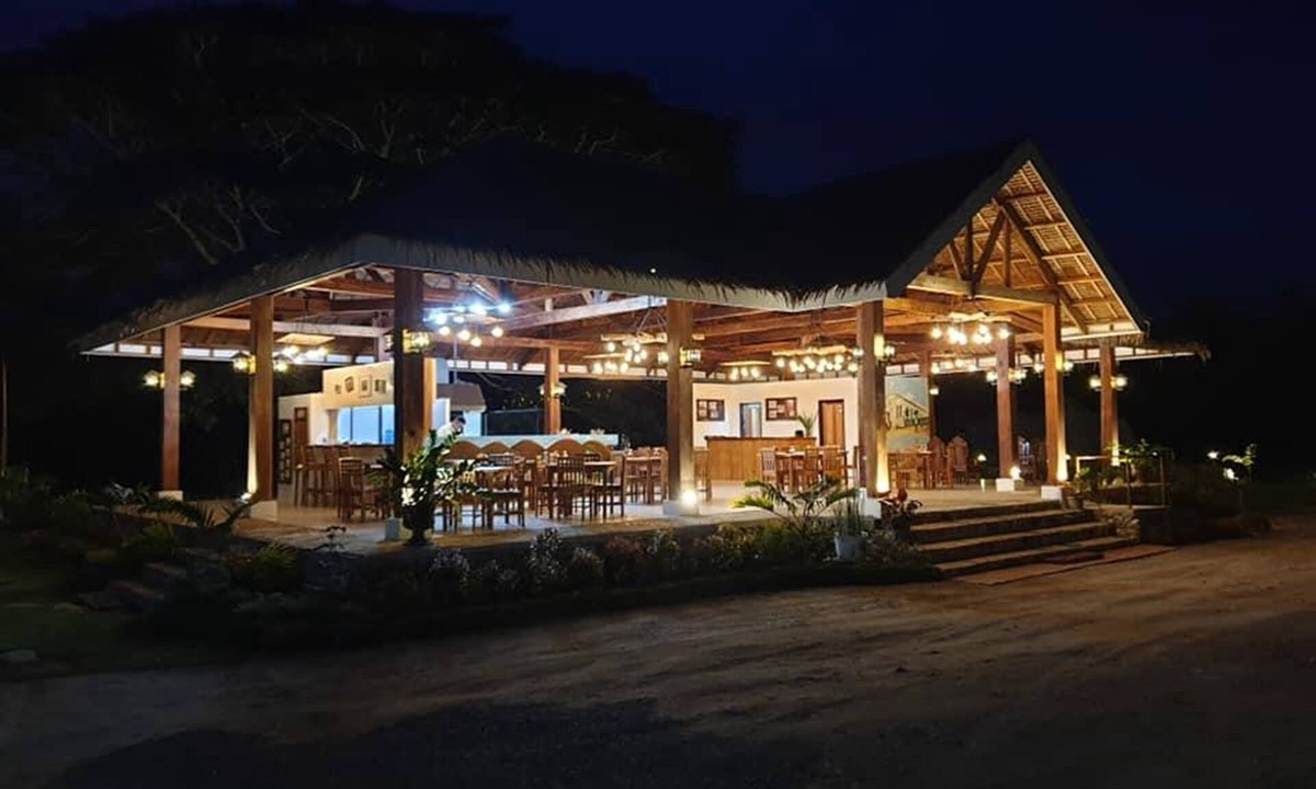 Carmen Hotel | The Acacia Glamping Park
