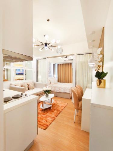 Don Bosco Apartment | The Bahama Hammock - Azure PH