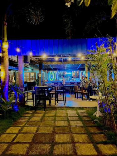 Roxas City Hotel | The Beach House and Bar