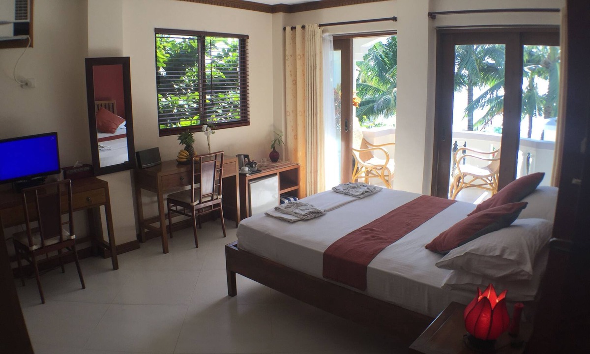 Lanas Hotel | The Beach House