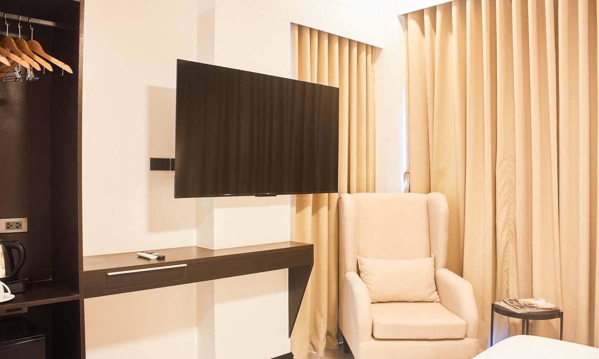 Tabaco City Hotel | The Blu Hotel