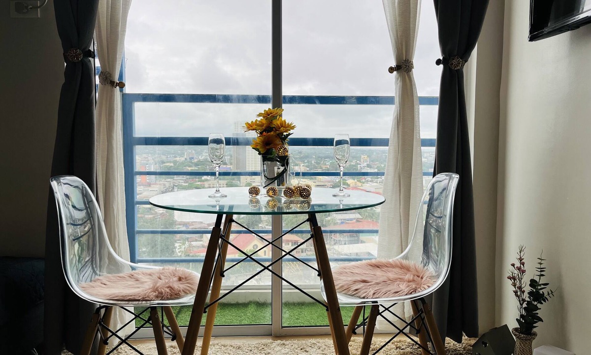 Cagayan de Oro Apartment | The Elevated Abode - Comfycosy Studio at The Loop