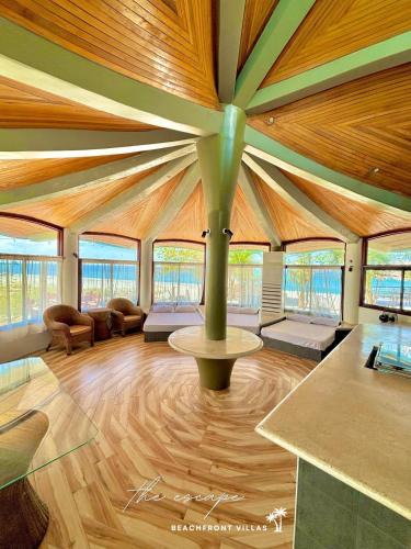 Cabangan Resort | The Escape Beachfront - GRAND Villa