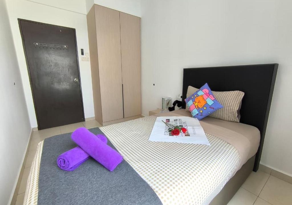 Sekudai Apartment | The Garden 3BR Family Suites Skudai Netflix BySTAY