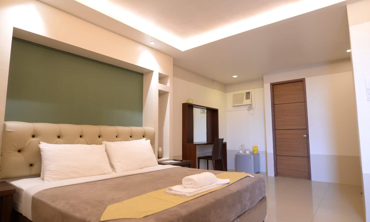 General Santos Hotel | The horizon suites and arcade