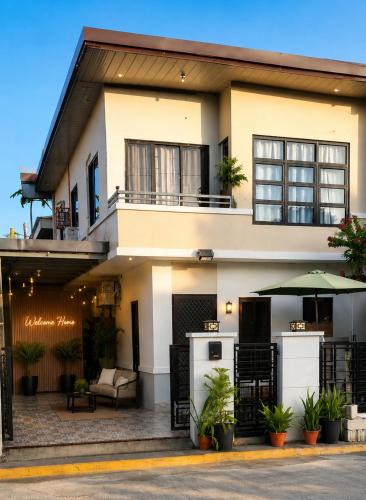 Lapu-Lapu Villa | The Lake Haus Cebu