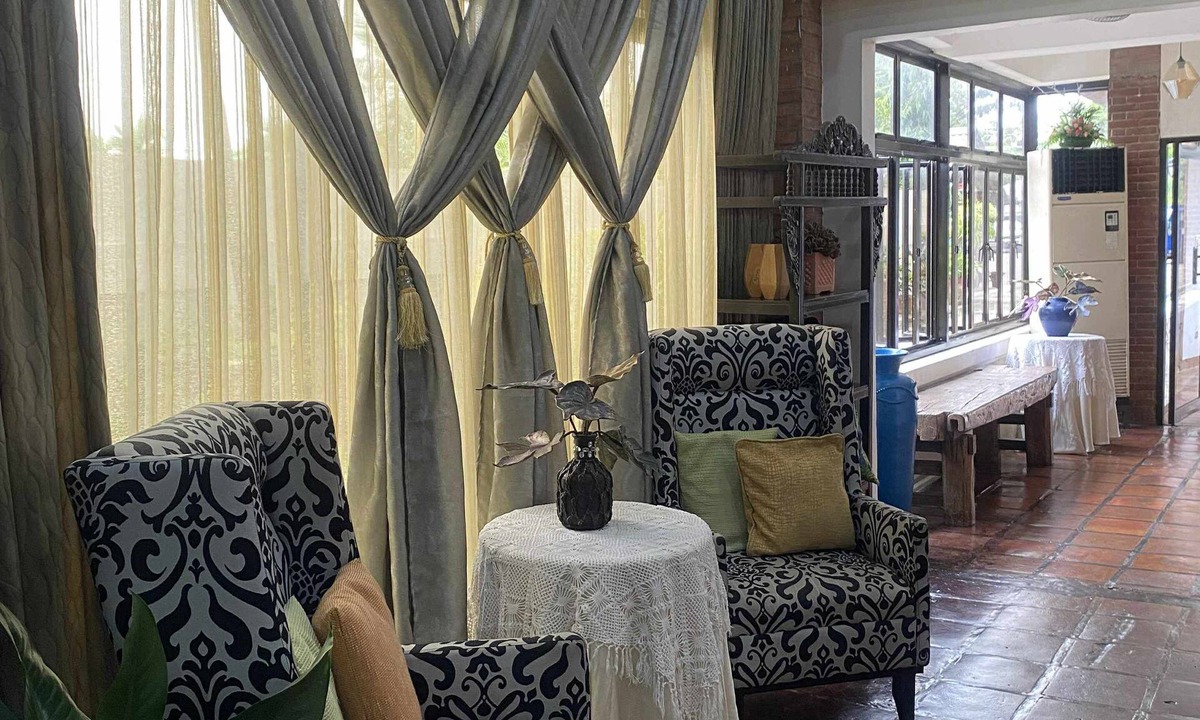 Laoag Hotel | The Palacio de Laoag