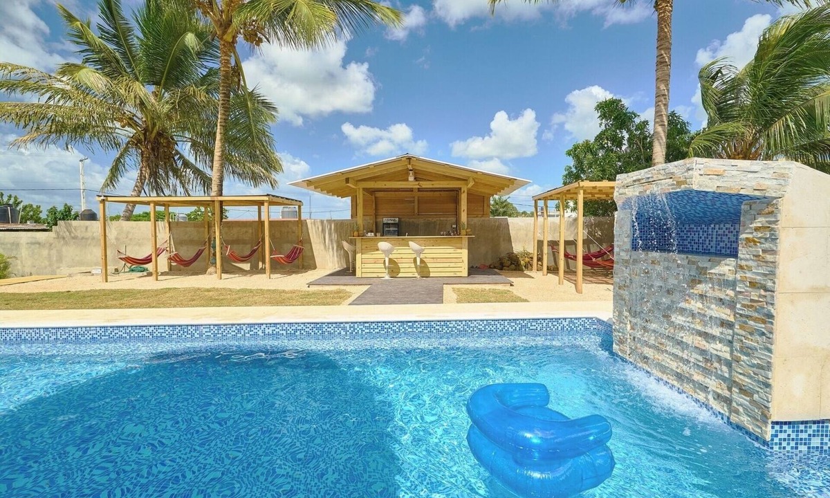 Higuey Hotel | The Patio #11 15 minutes from Macao beach