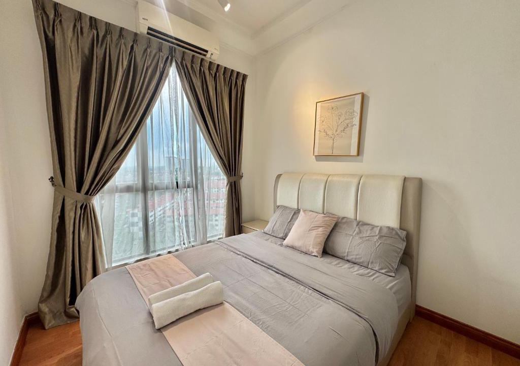 Taman Bukit Mewah Apartment | The Platino Modern Comfort Next to Paradigm Johor Bahur
