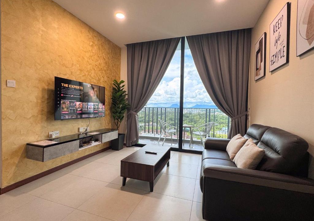 Taman Charming Apartment | The Podium-3R2B-Free 2 Parking-12 Pax