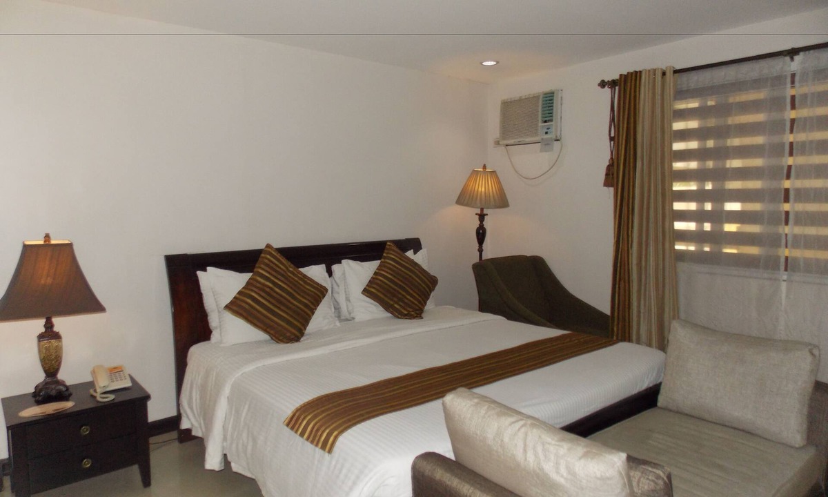 Bacolod Hotel | The Suites at Calle Nueva