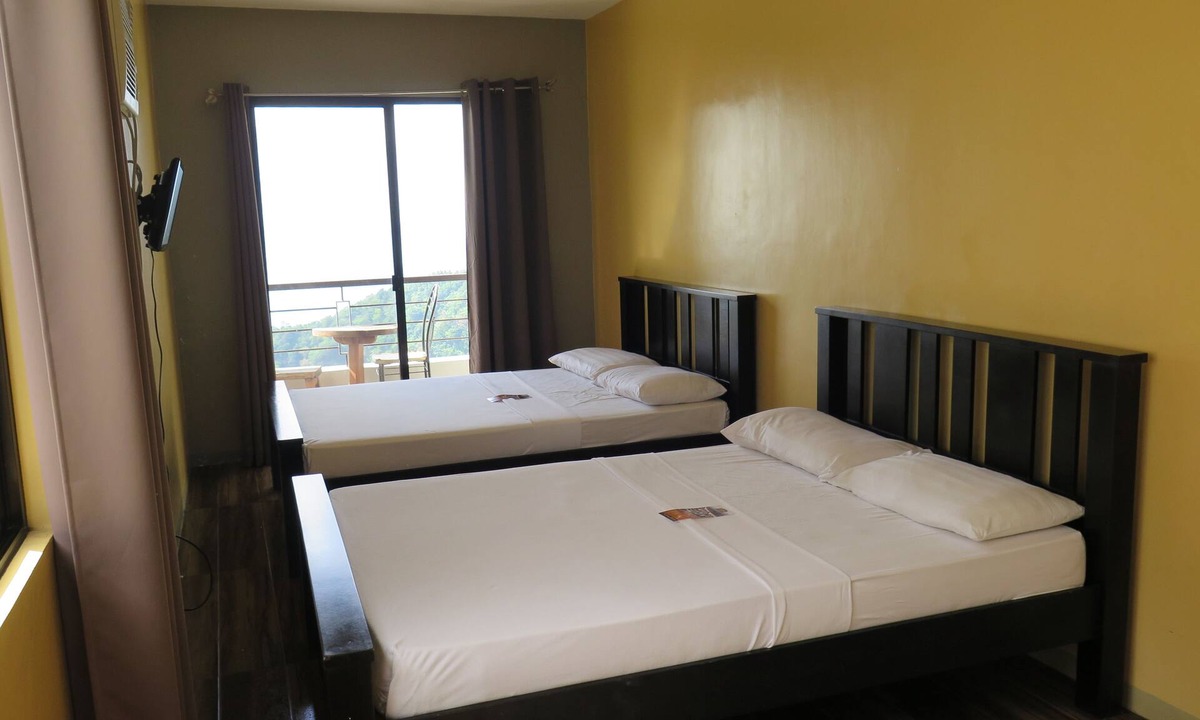 Silang Junction South House | The Windy Ridge Inn