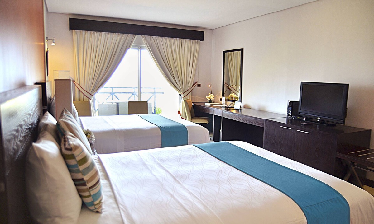 San Fernando Resort | Thunderbird Resorts - Poro Point