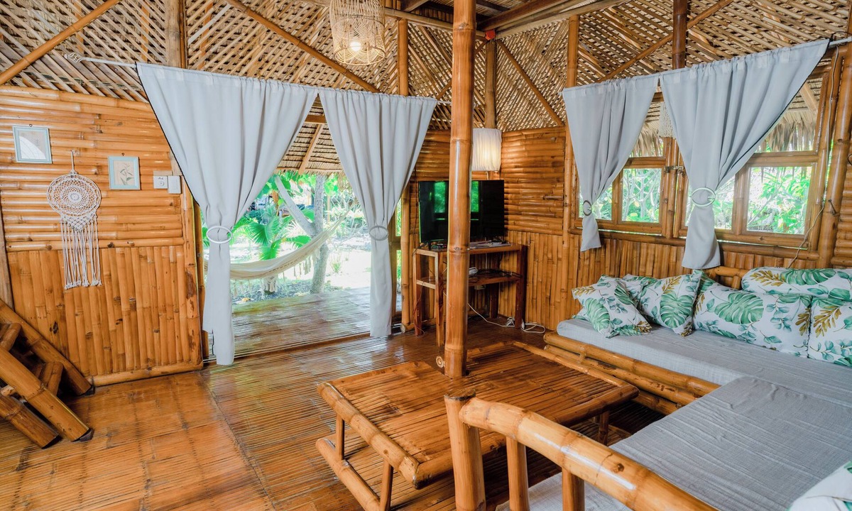 Basdiot Bed & Breakfast | Tongo Hill Cottages