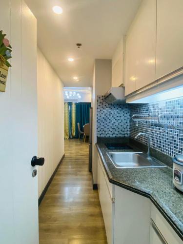 Ermita Apartment | Torre de Manila 1BR