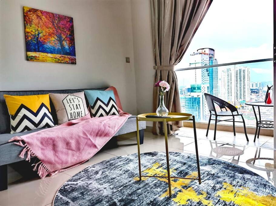 Taman Abad Apartment | TOWN AREA Twin Galaxy 2BR 7Pax NETFLIX!!By STAY