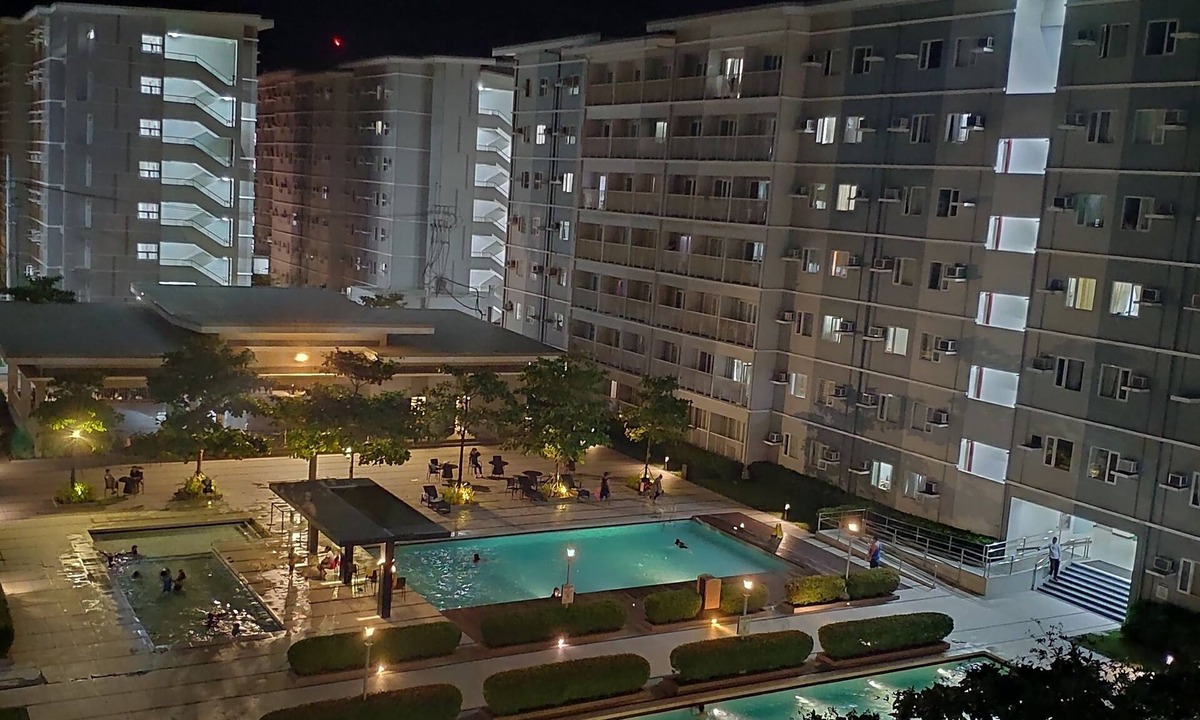 Novaliches Hotel | Trees Residences by Jhoy