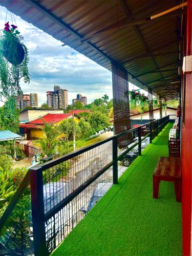 Bayan Lepas House | Ummi Studio Homestay