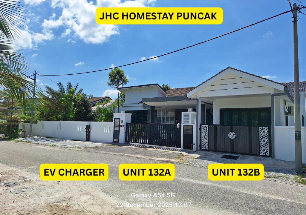 Bota House | Unit 132B - JHC Homestay Puncak Iskandar