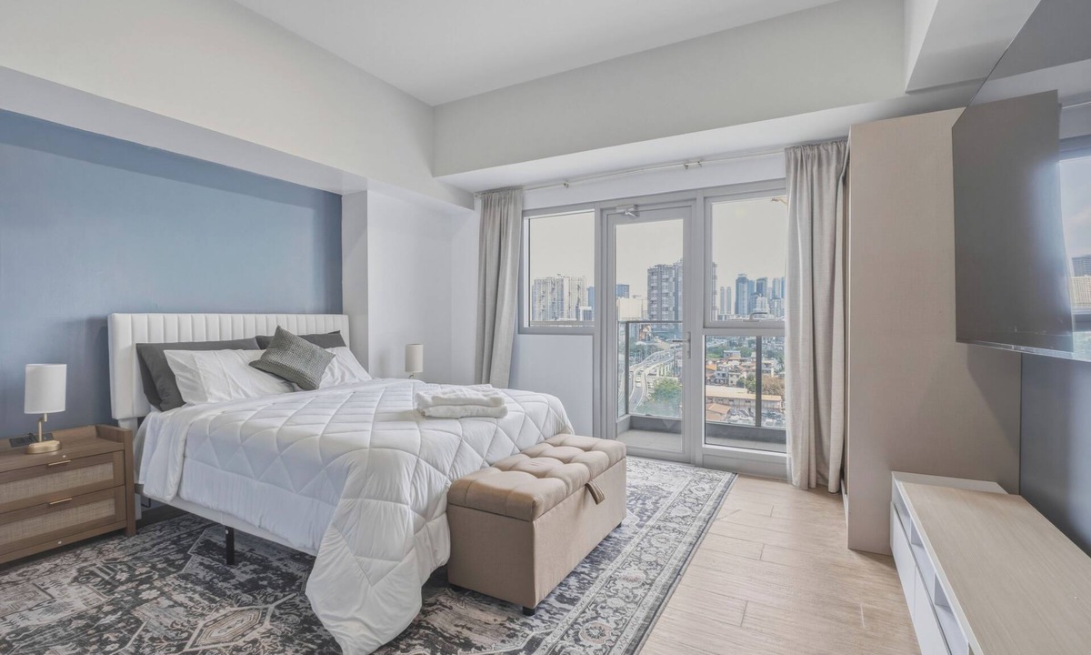 Bonifacio Global City Apartment | Uptown Arts BGC Studio Unit
