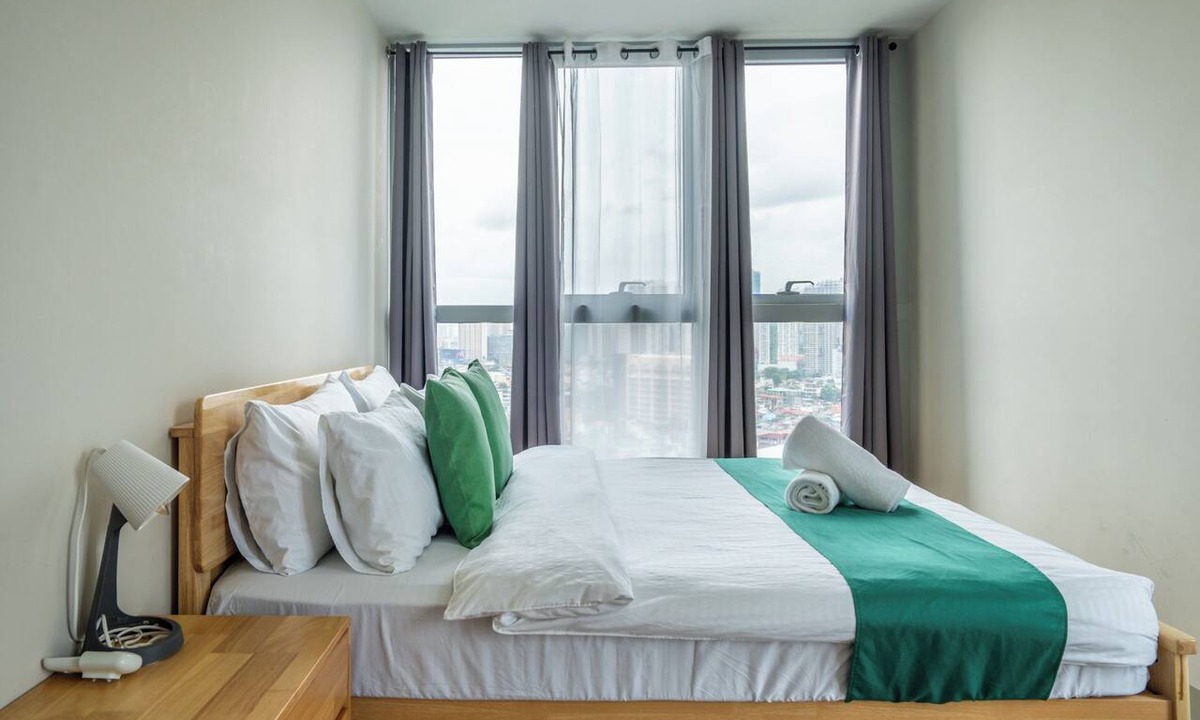 Bonifacio Global City Apartment | Uptown Parksuites T2 BGC Uptown 2.5BR 2 tb, Walk to Malls, nr Airport
