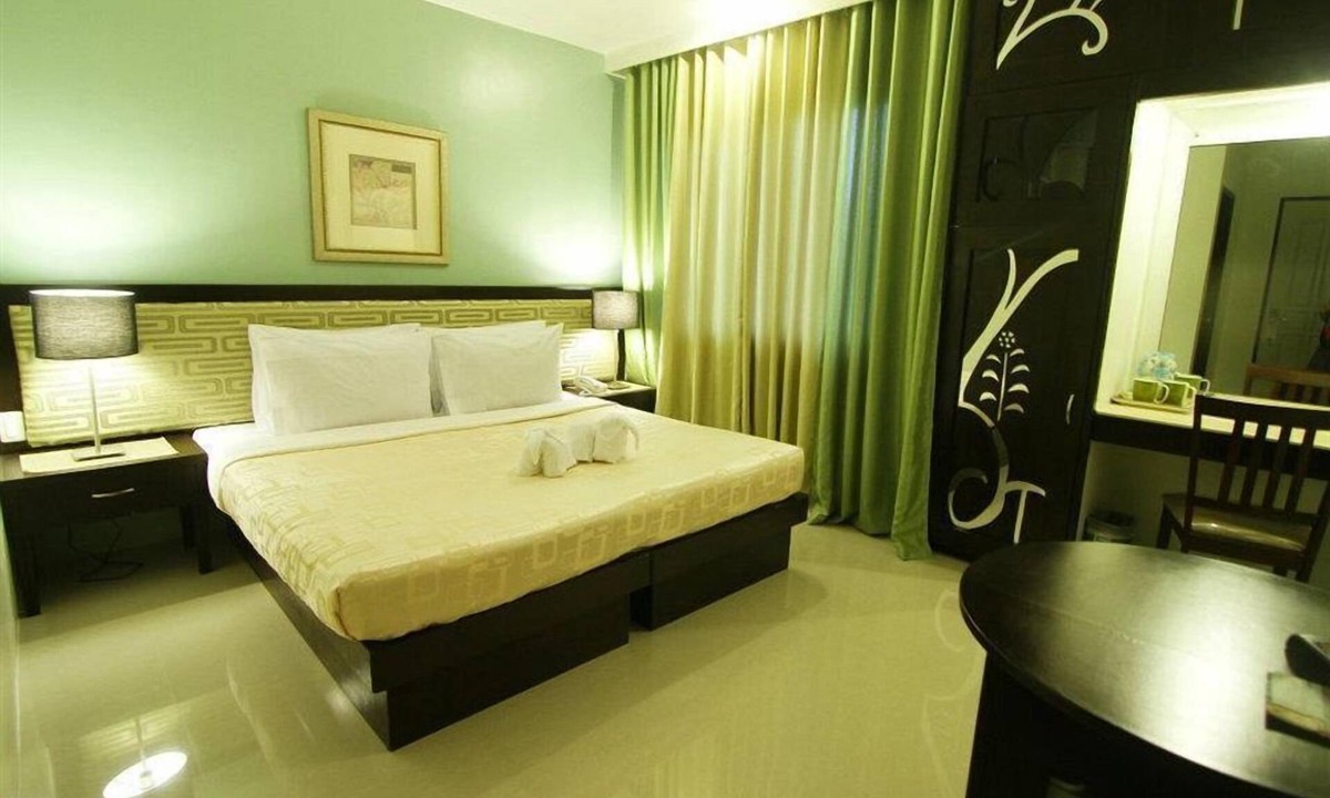 Roxas City Hotel | Urban Manor Hotel