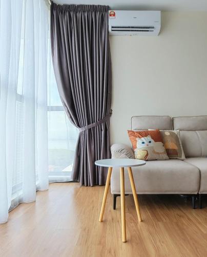 George Town Apartment | Urban Suites Jelutong Georgetown 2BR Leisure City Night View