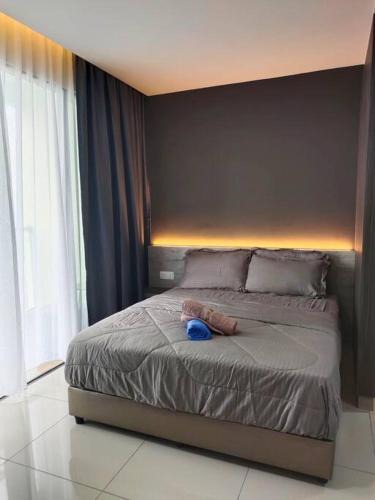 Batu Caves Apartment | Urban360 Pool view with Parking and wifi Provided