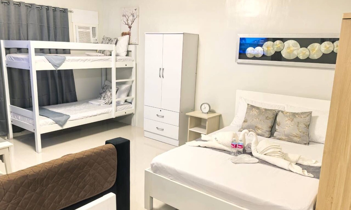 Puerto Princesa City Centre Condo | Verdant Condo Studio, Pool, Gym, Balcony & Near Airport