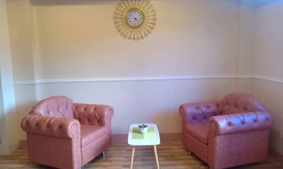 Dulag Apartment | Villa Carlo DeMaio Private Guest House with Pool