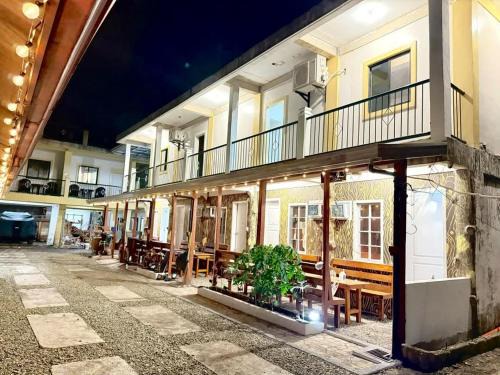 Dingalan Resort | Villa Cruz Resort