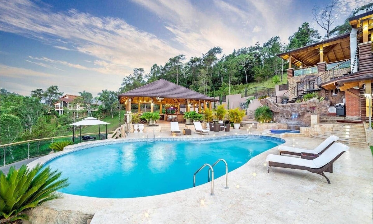 La Vega Province Villa | Villa Eli Jarabacoa ¡Chef Included! 20+ Guests